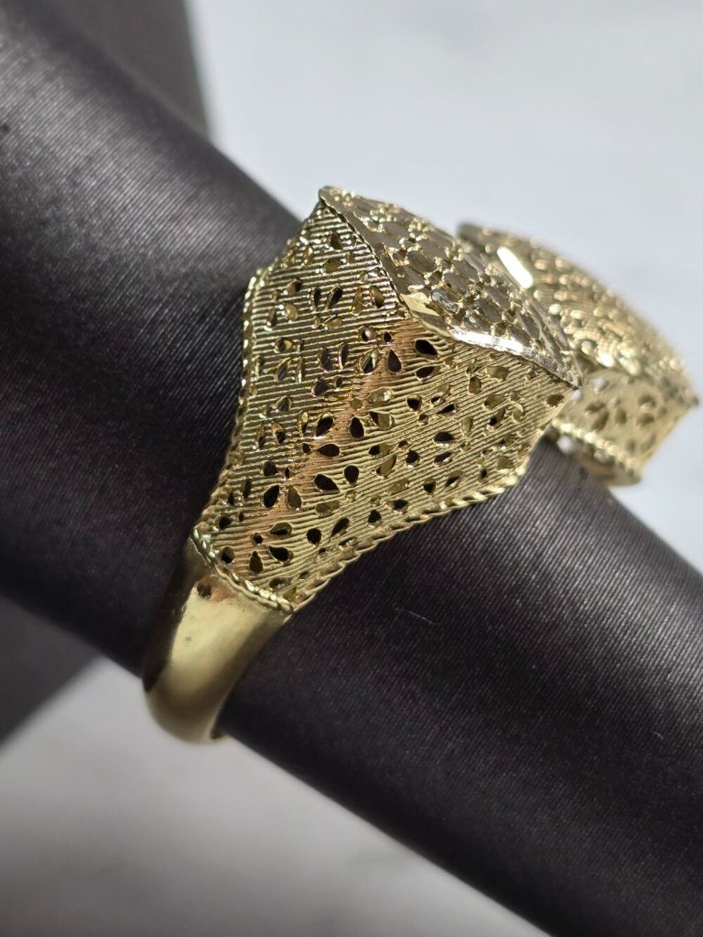 Womens 10K Yellow Gold Modernist Filigree Ring 2.9g E7945 - Picture 2 of 6